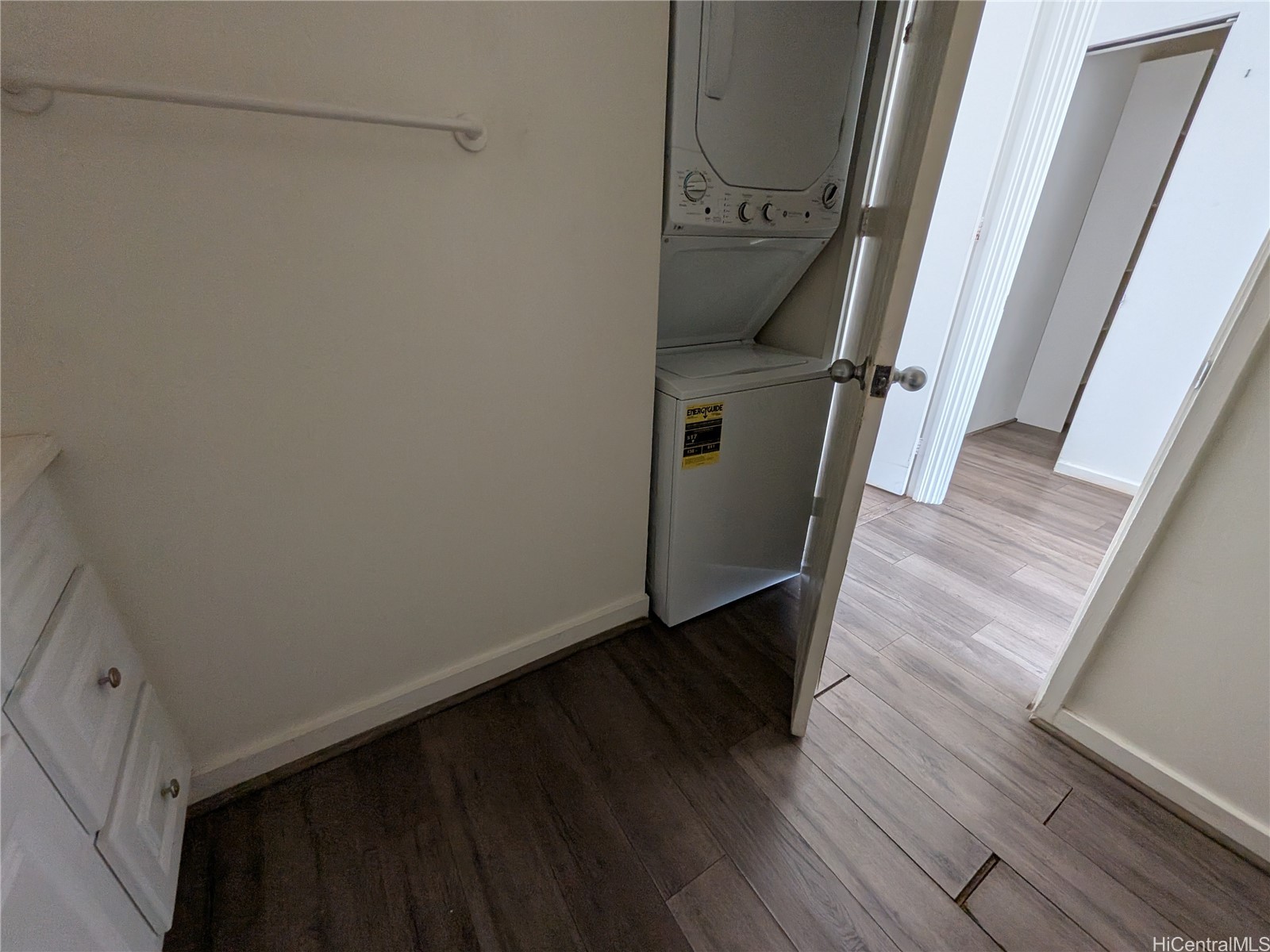 620 Mccully Street 606 Property Photo 11
