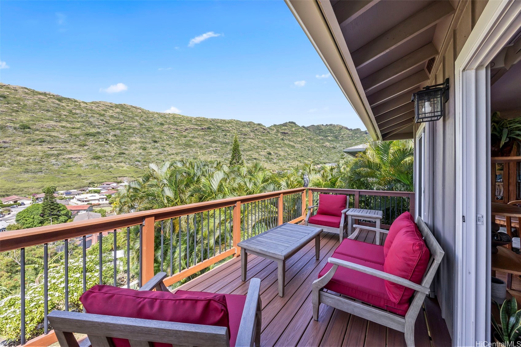 1465 Miloiki Street Property Photo 5