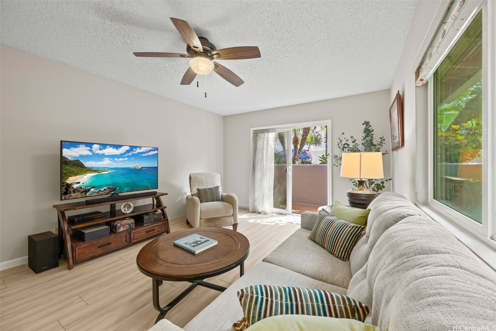 1465 Miloiki Street Property Photo 10
