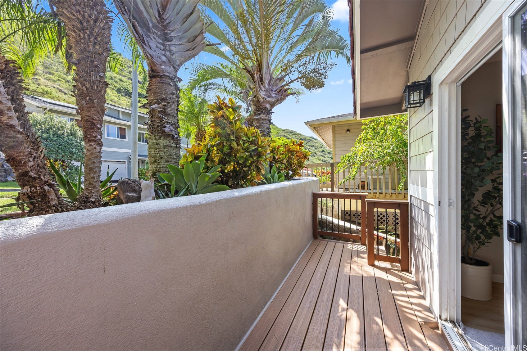 1465 Miloiki Street Property Photo 11