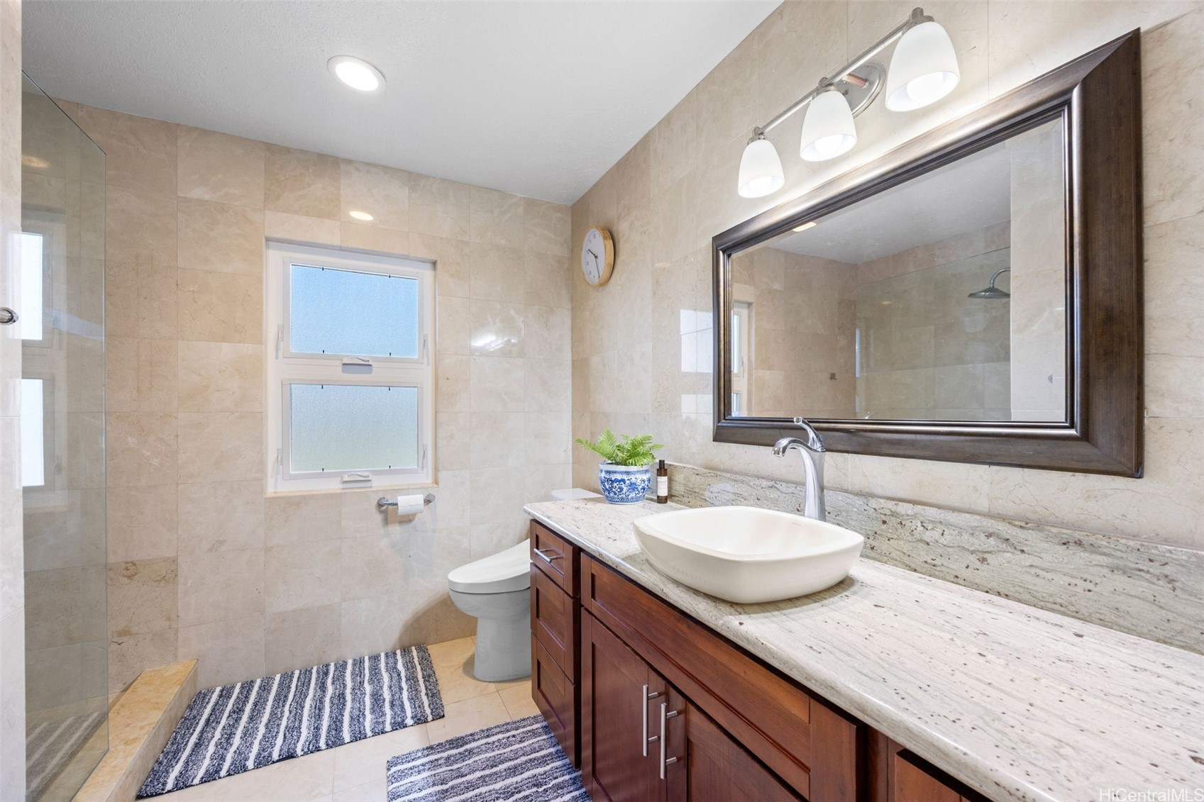 220 Kaiolohia Place Property Photo 18