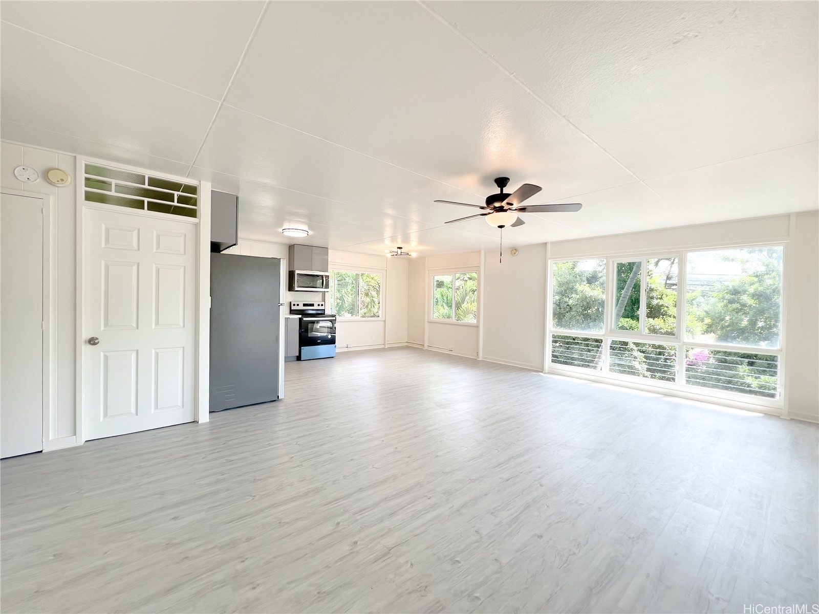 84-290 Makaha Valley Road Property Photo 3