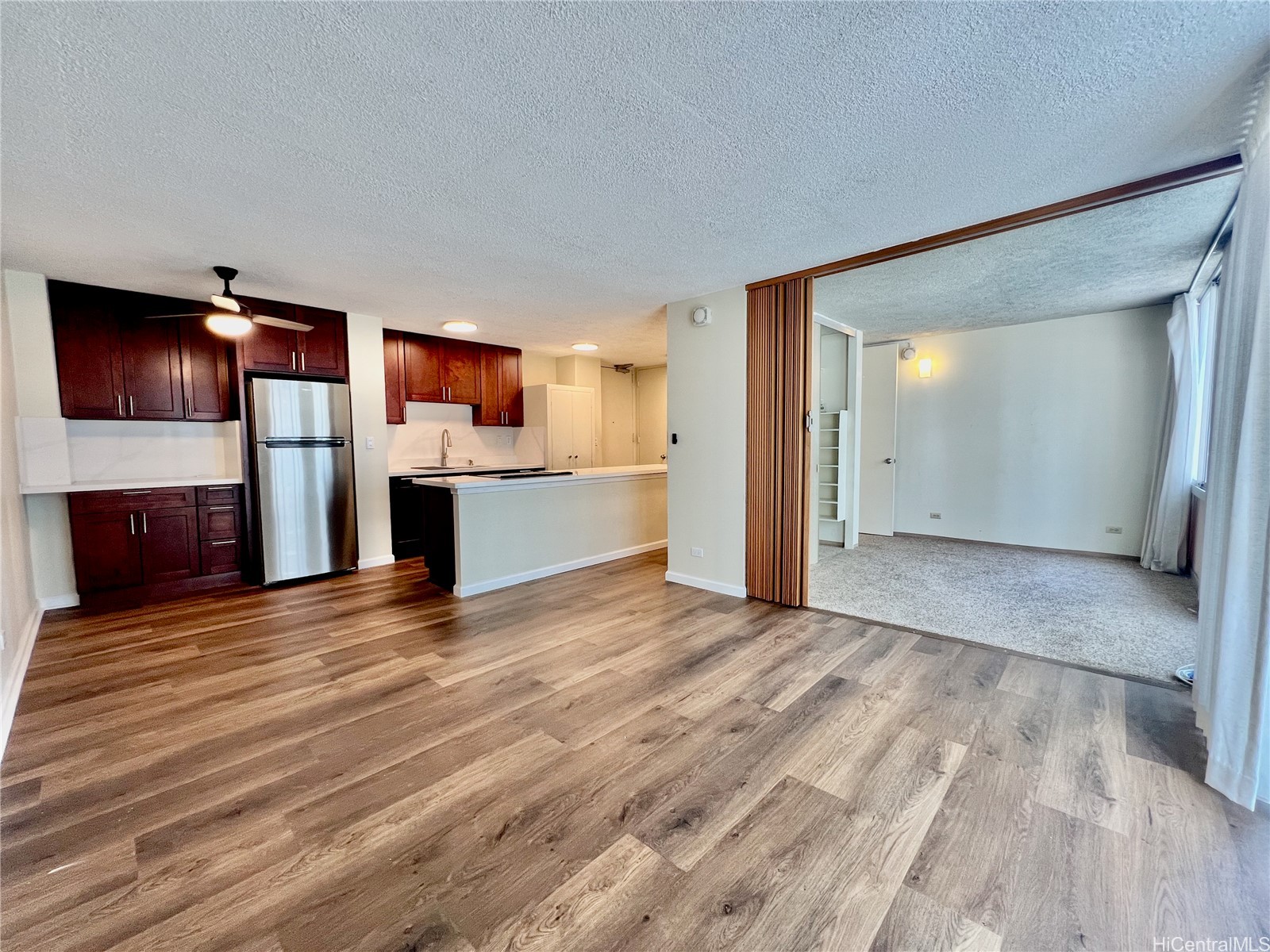 2415 Ala Wai Boulevard 1704 Property Photo 4