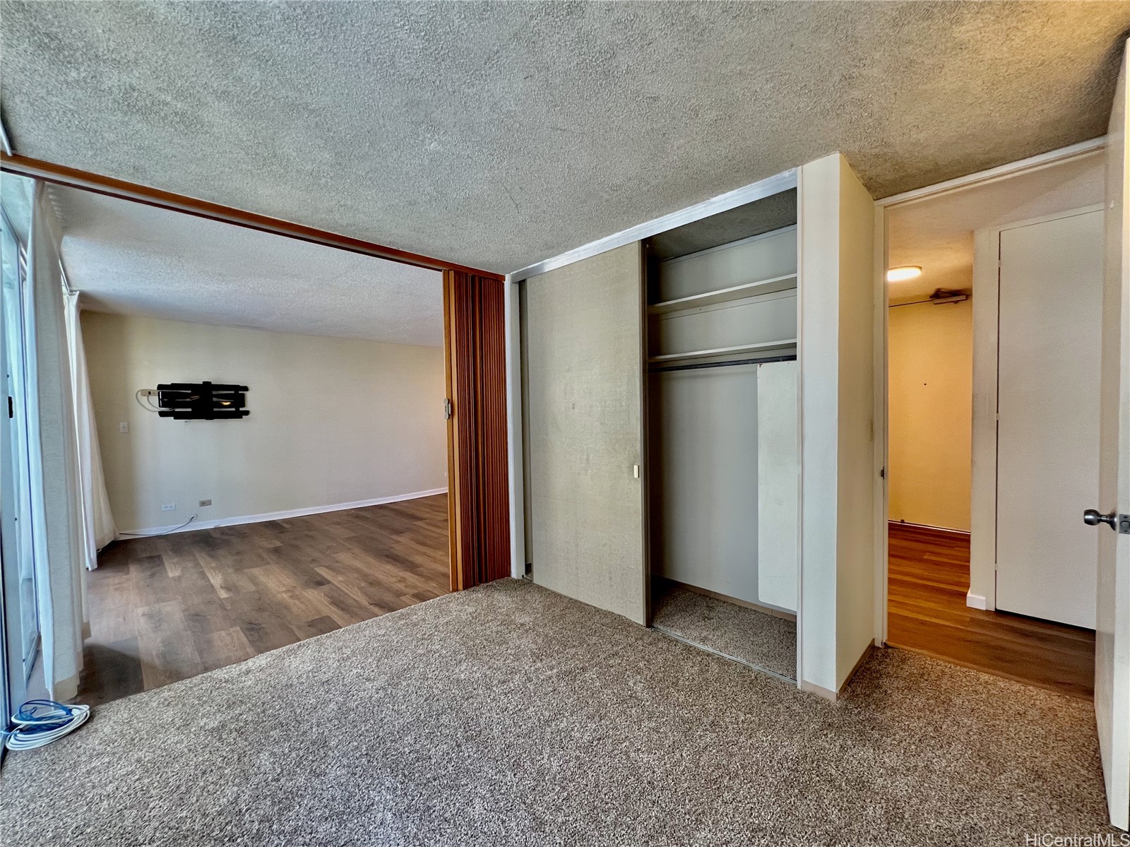 2415 Ala Wai Boulevard 1704 Property Photo 10