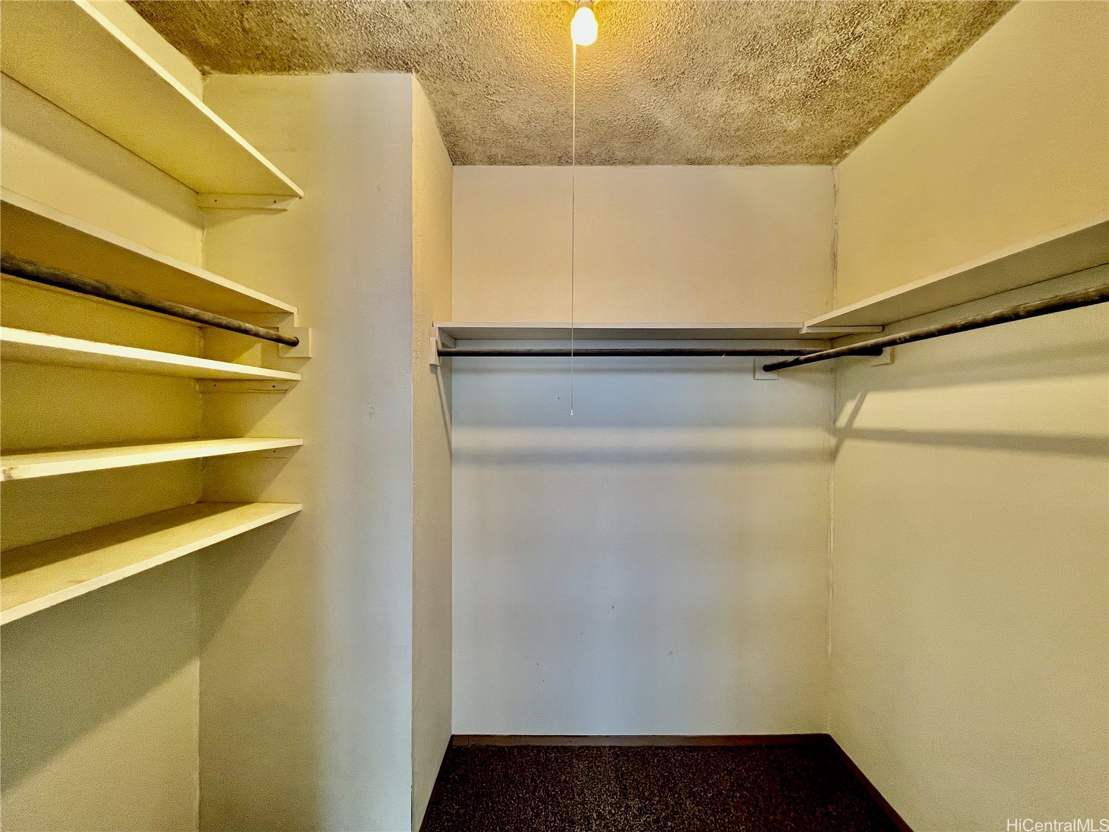 2415 Ala Wai Boulevard 1704 Property Photo 15