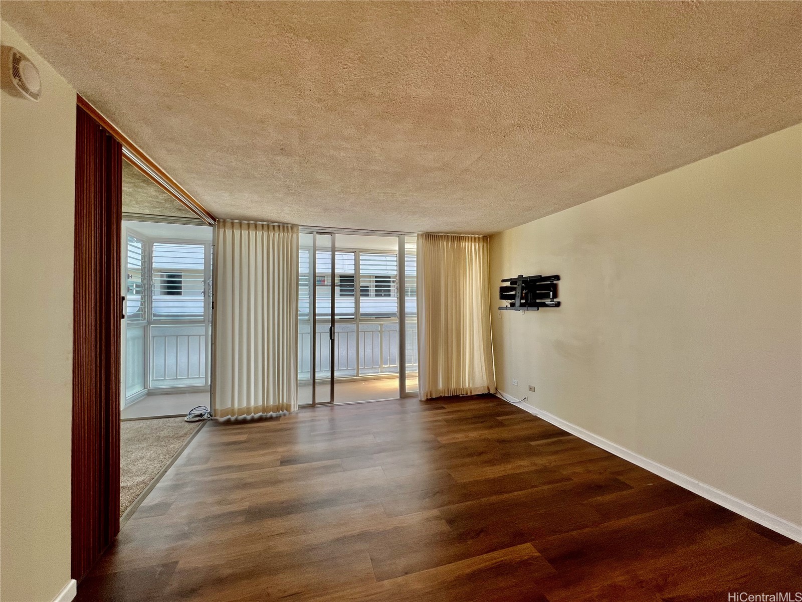 2415 Ala Wai Boulevard 1704 Property Photo 16