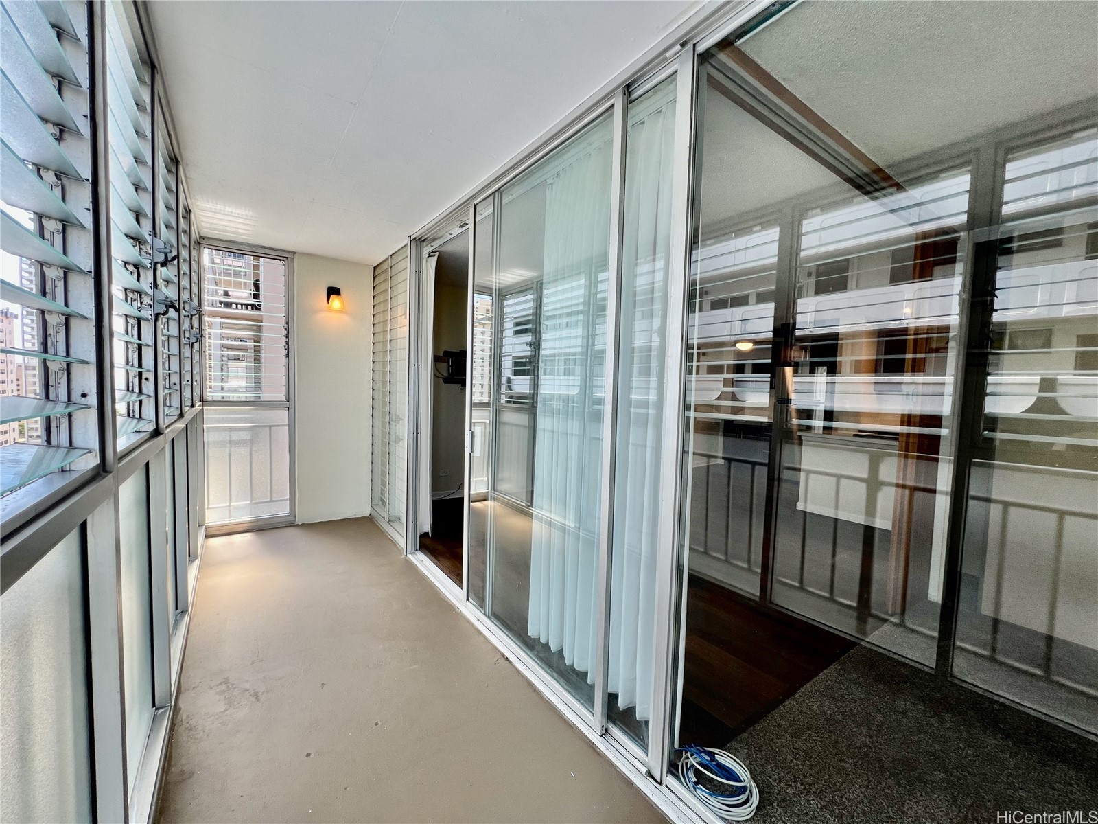2415 Ala Wai Boulevard 1704 Property Photo 17