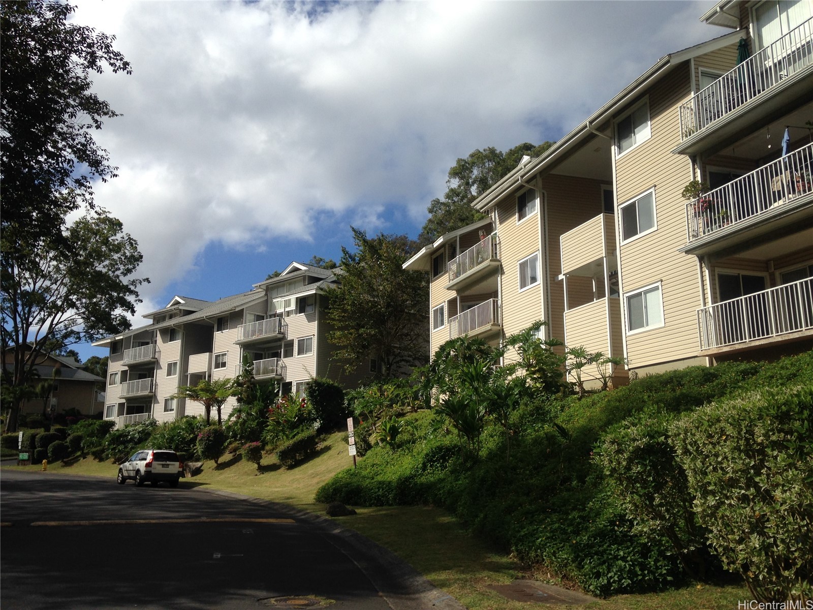 95-270 Waikalani Drive M202 Property Photo 1
