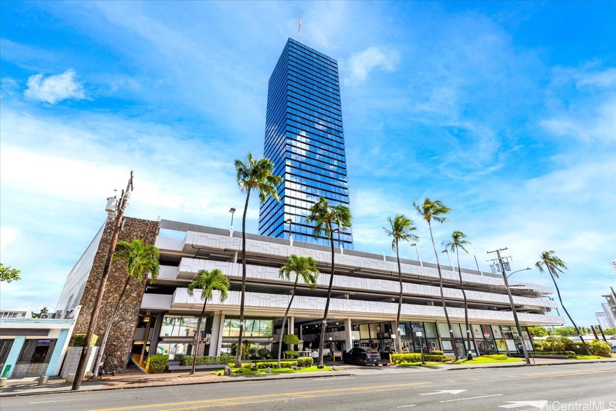1750 Kalakaua Avenue 802 Property Photo 1