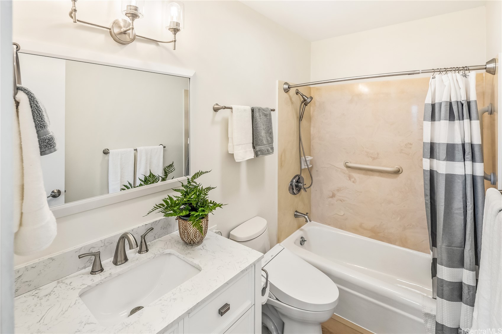 808 Koko Isle Circle 2201 Property Photo 13