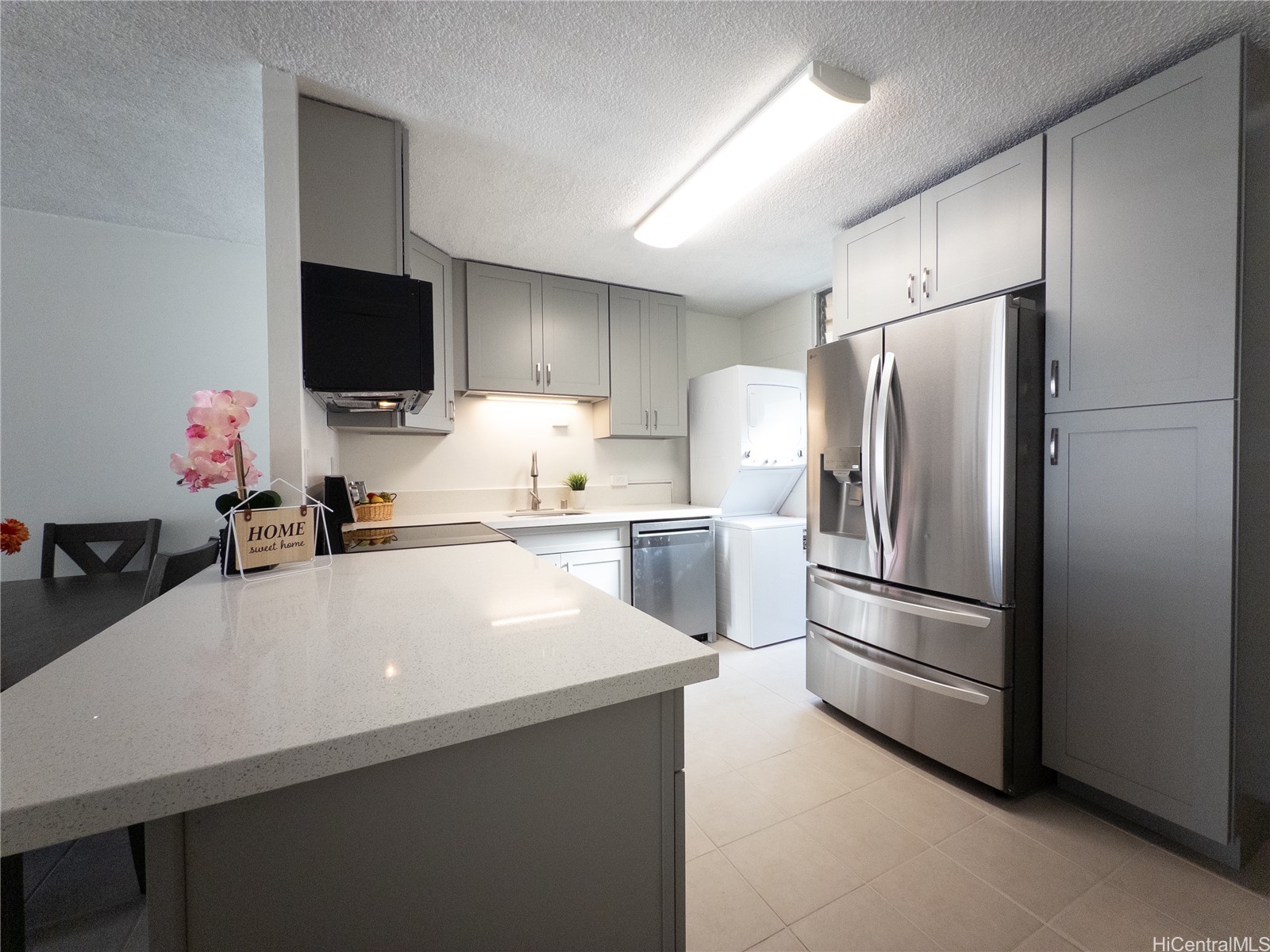 95-2047 Waikalani Place D501 Property Photo 1