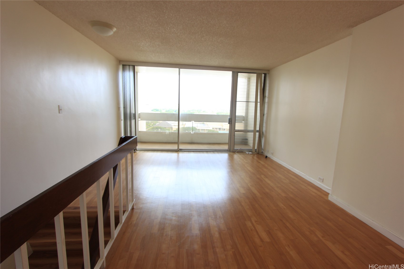 555 University Avenue 1207 Property Photo 7