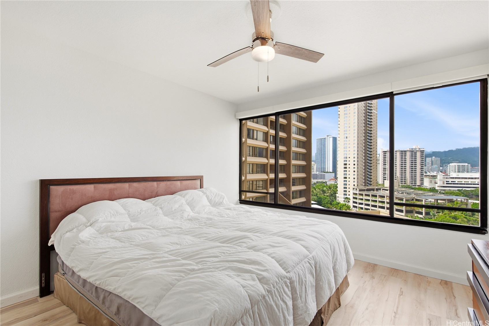 1778 Ala Moana Boulevard 1418 Property Photo 6