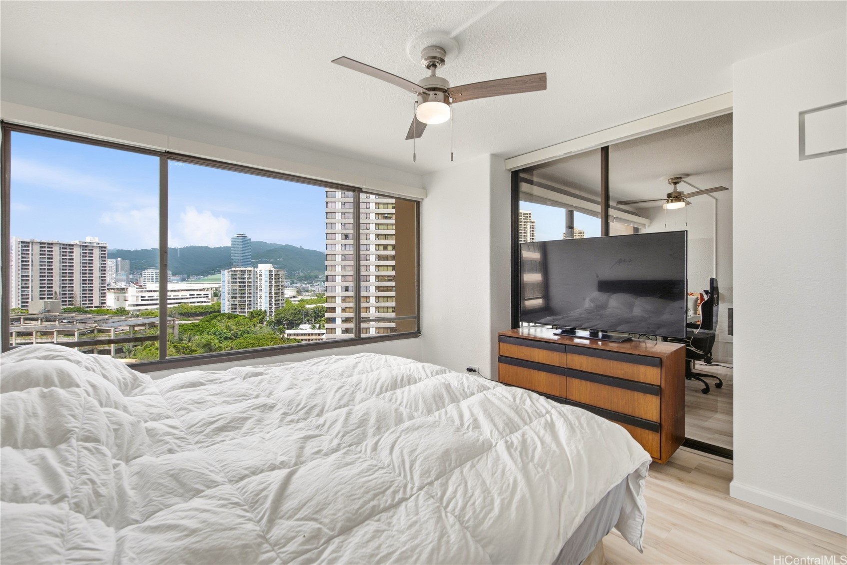 1778 Ala Moana Boulevard 1418 Property Photo 11