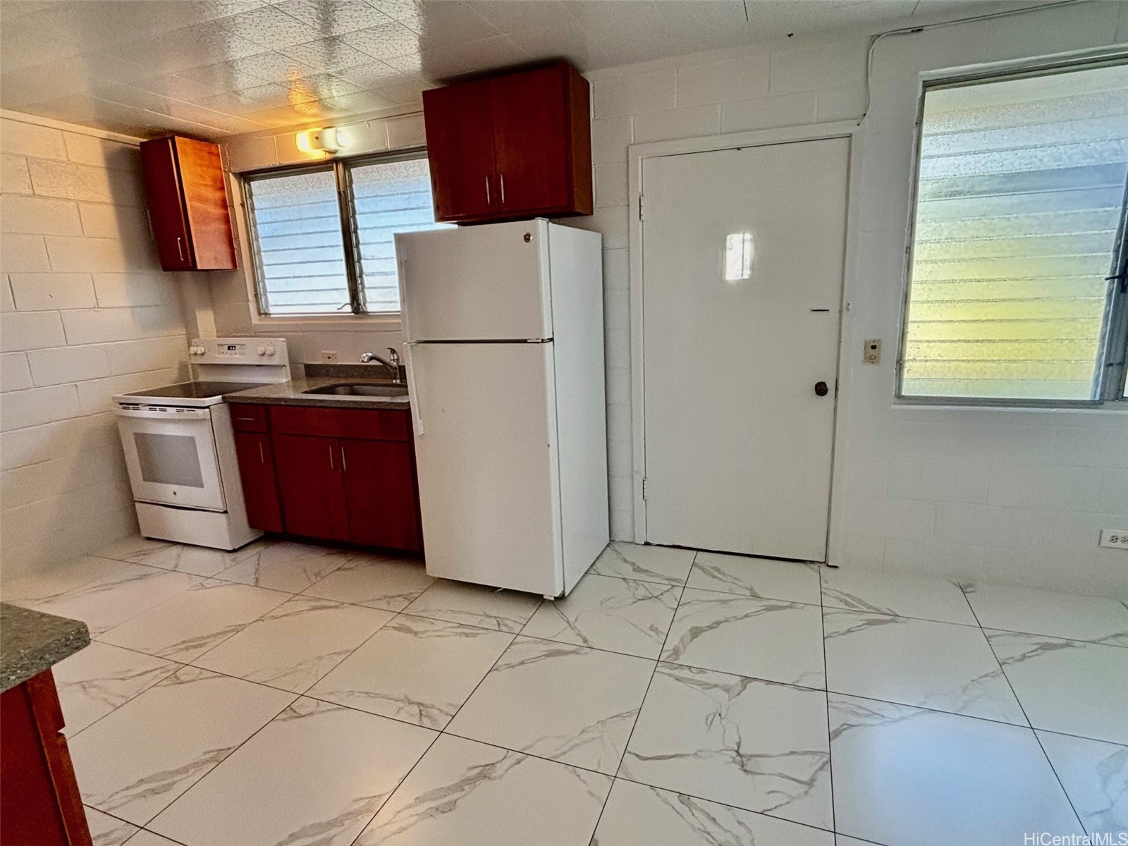 608 N Judd Street #a Property Photo 2