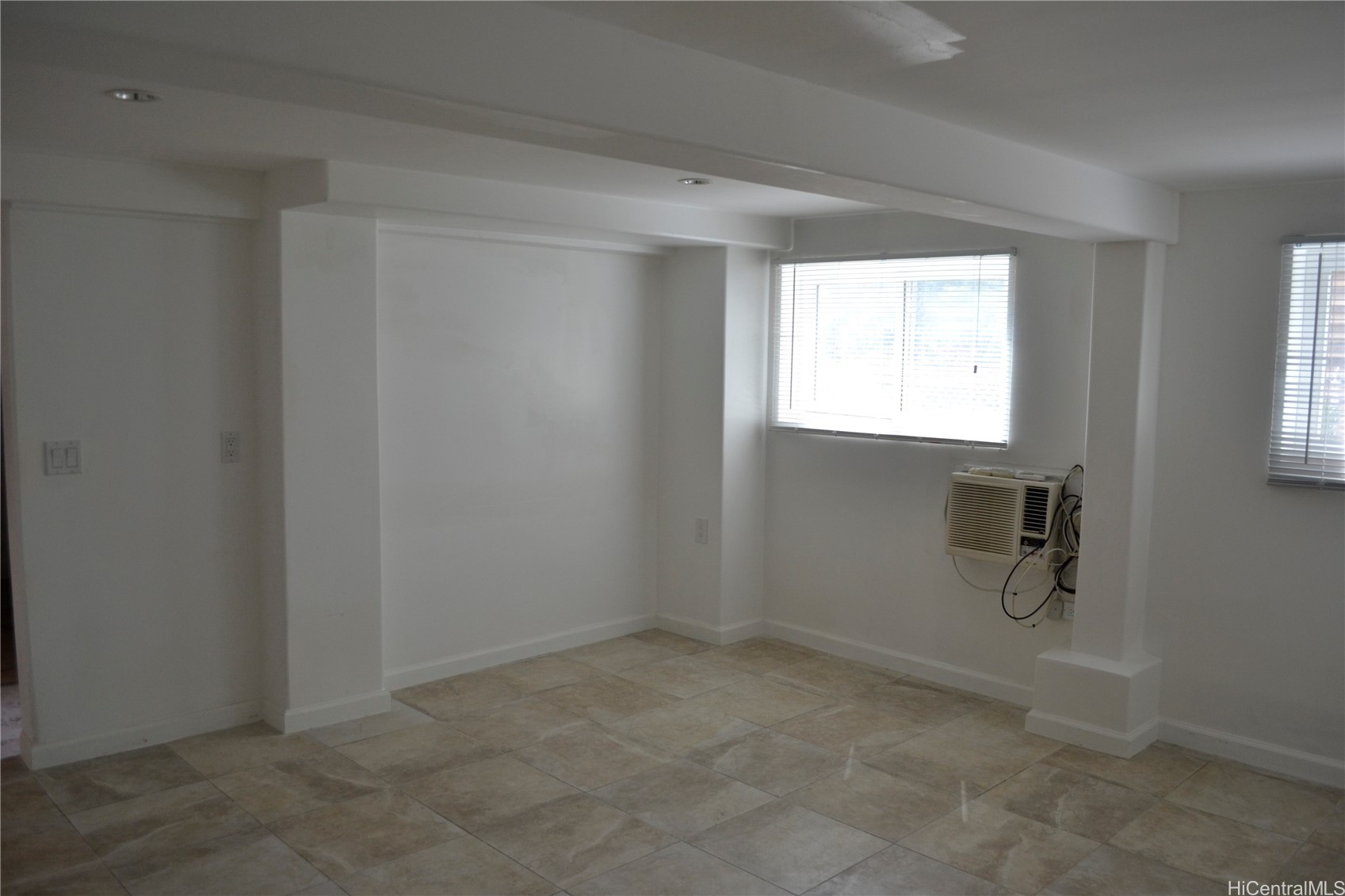 933 22nd Avenue Back Unit Property Photo 10