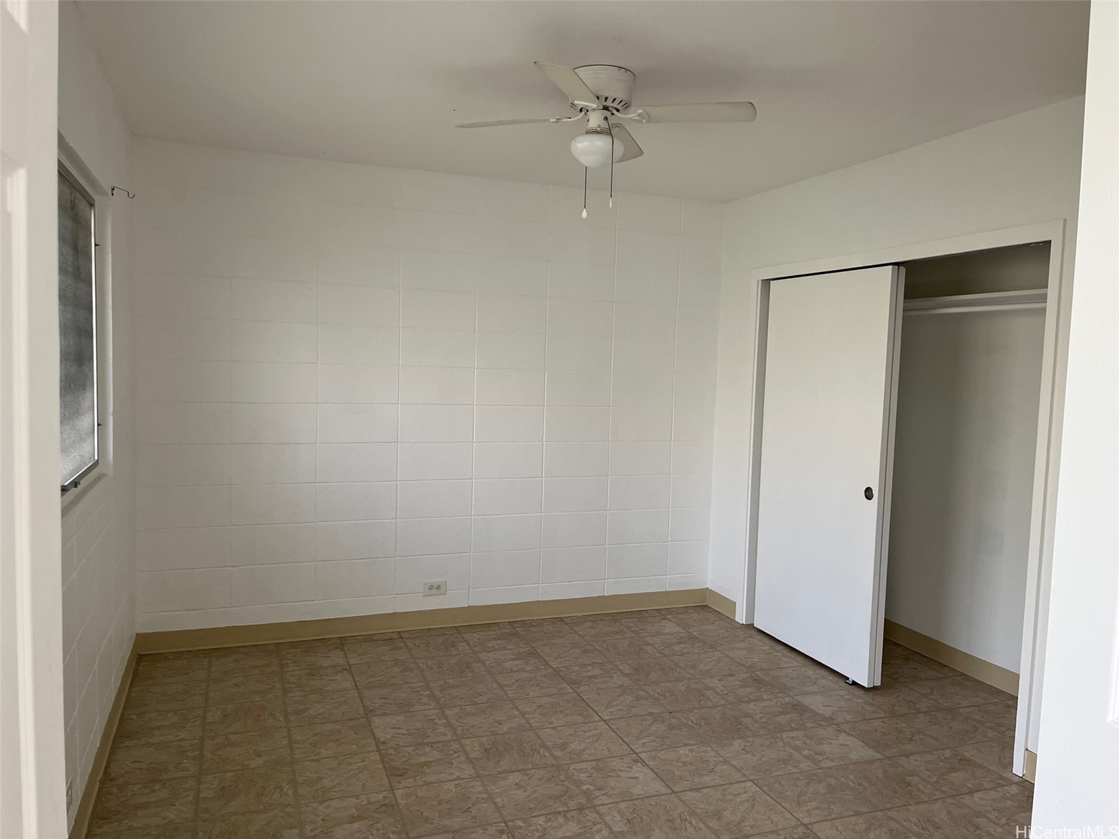 1233 Young Street Property Photo 4