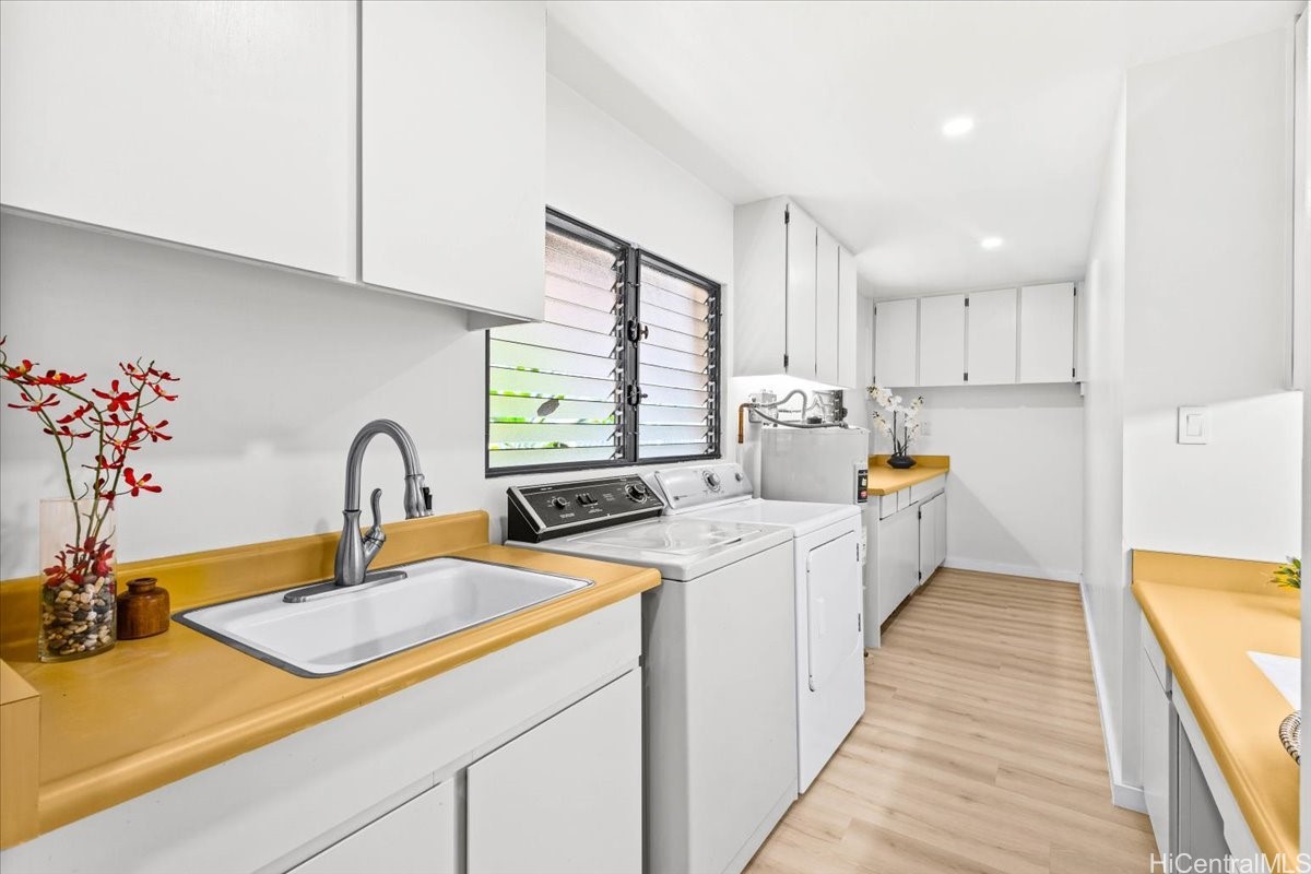 677 Hunalewa Street Property Photo 11