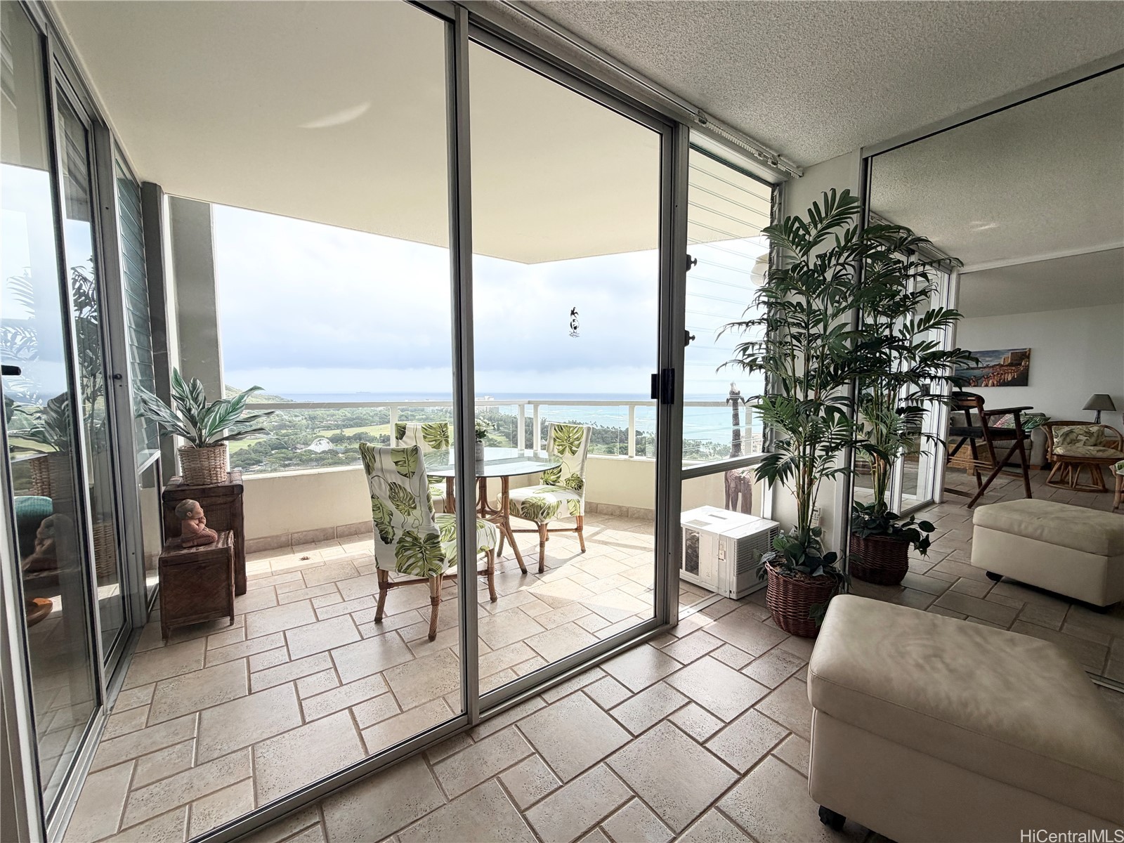 2600 Pualani Way 3302 Property Photo 11