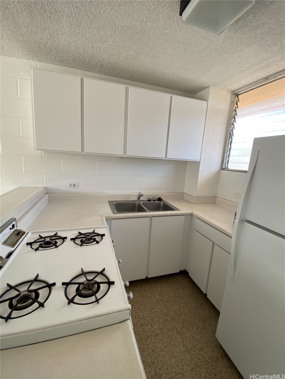 1403 Makiki Street B402 Property Photo 2