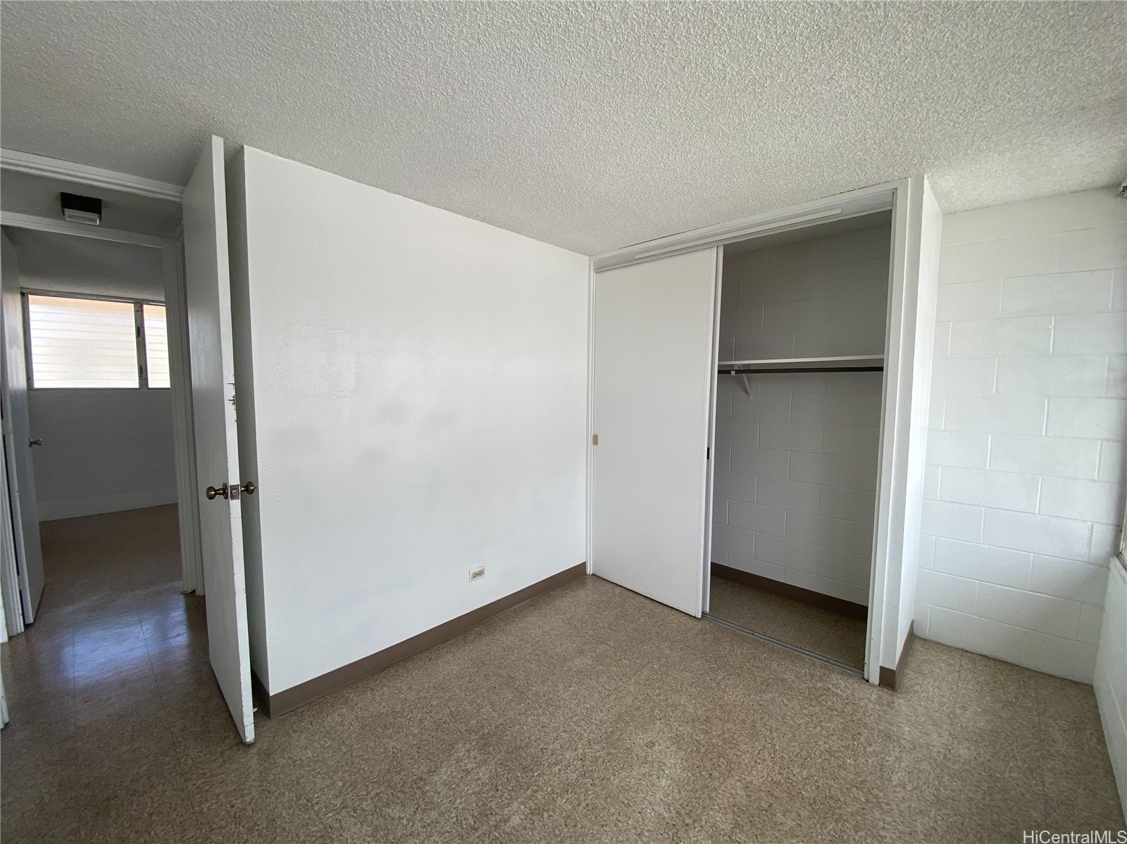 1403 Makiki Street B402 Property Photo 6