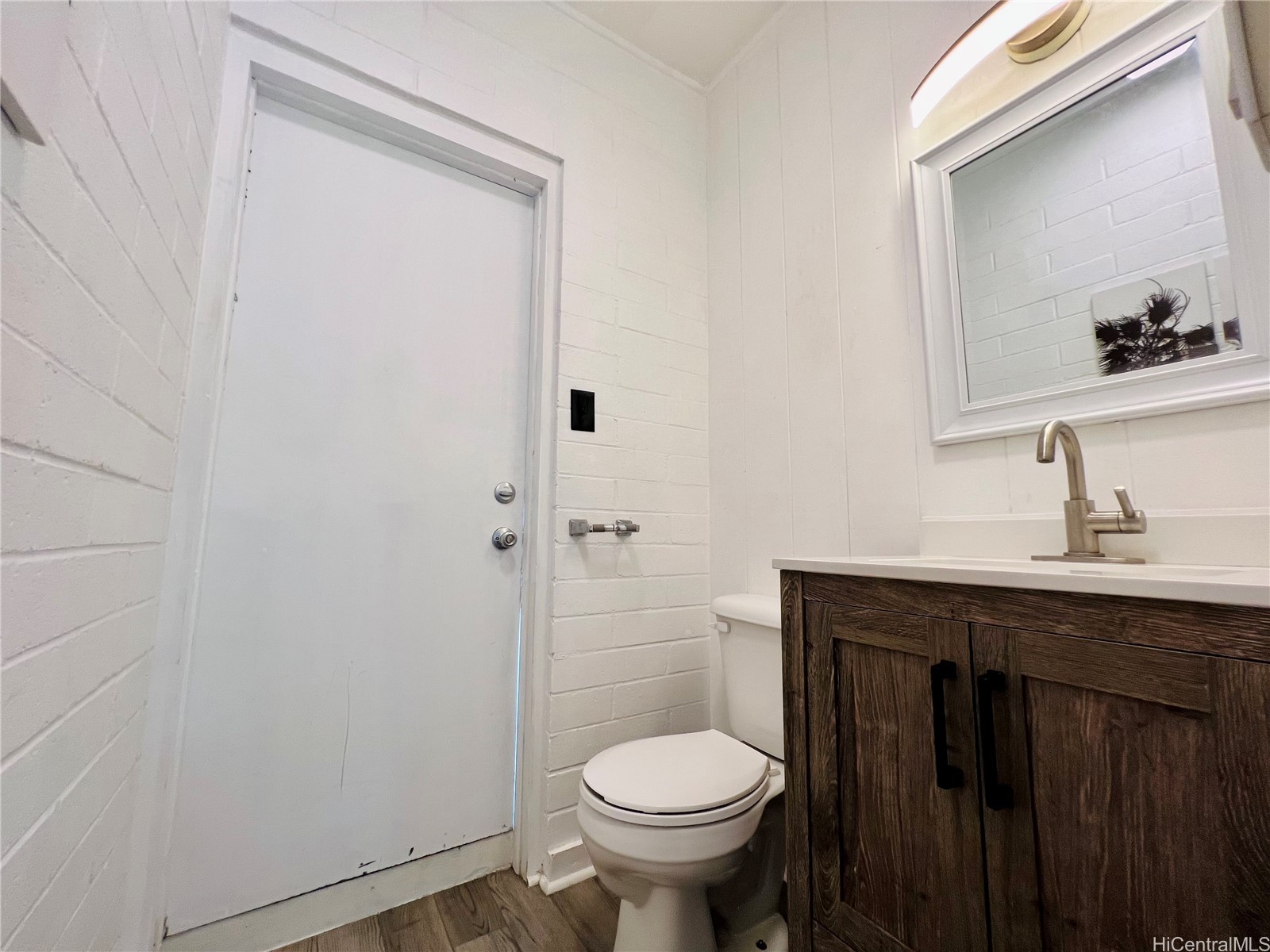 1225 Rycroft Street Property Photo 12
