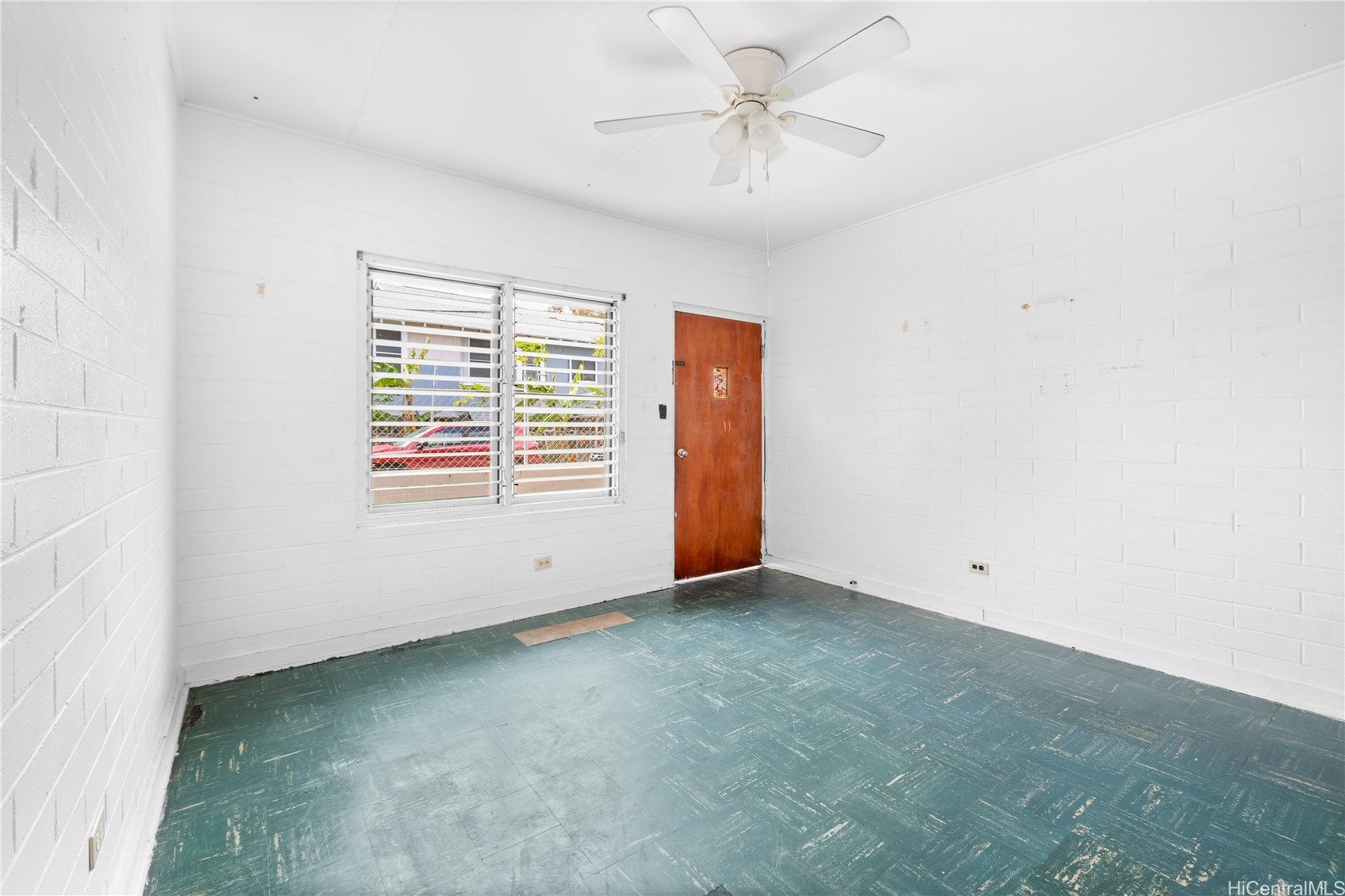 1225 Rycroft Street Property Photo 14