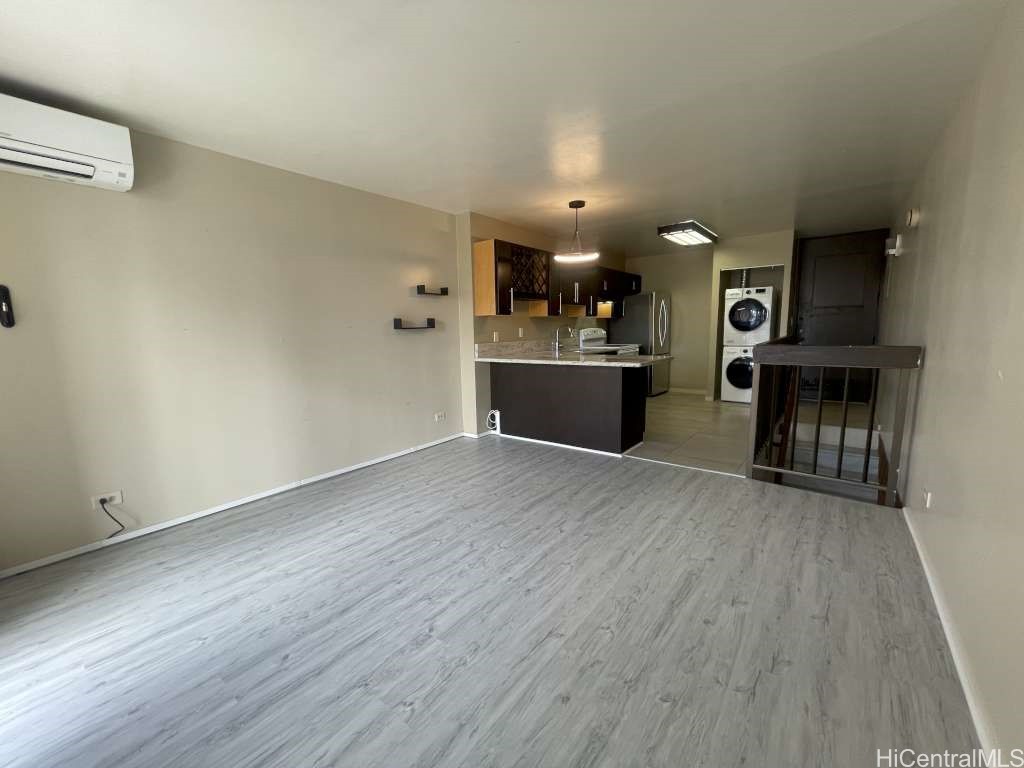739 Hausten Street 802 Property Photo 6