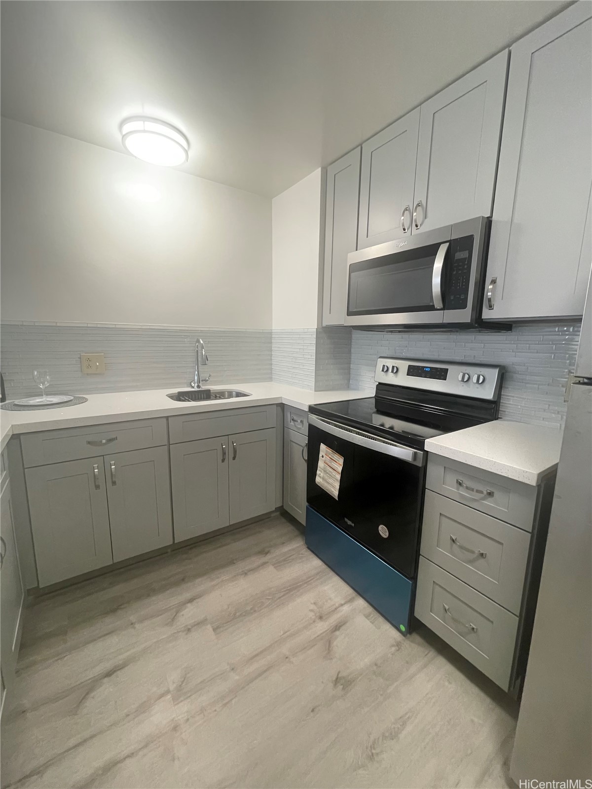 55 S Kukui Street D1115 Property Photo 2