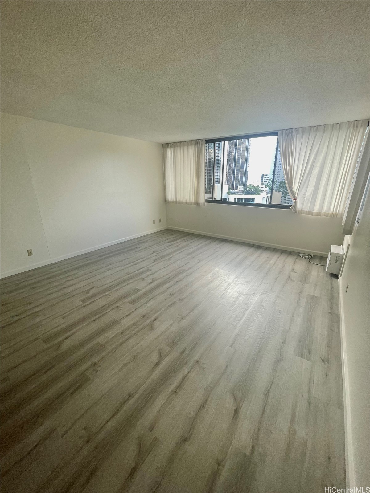 55 S Kukui Street D1115 Property Photo 5