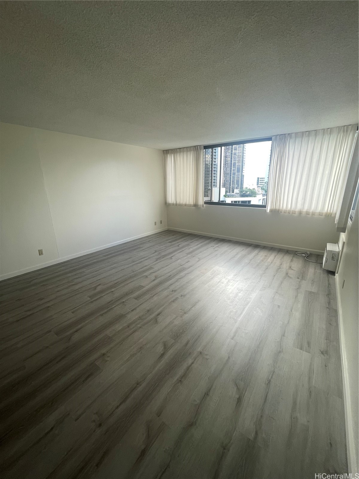 55 S Kukui Street D1115 Property Photo 6