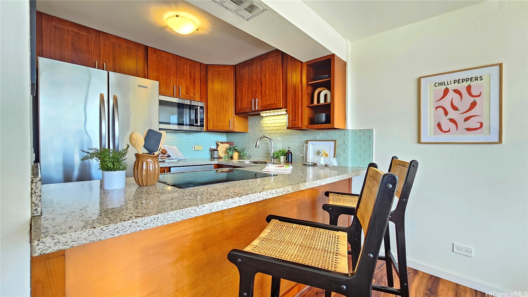 1054 Green Street 607 Property Photo 5