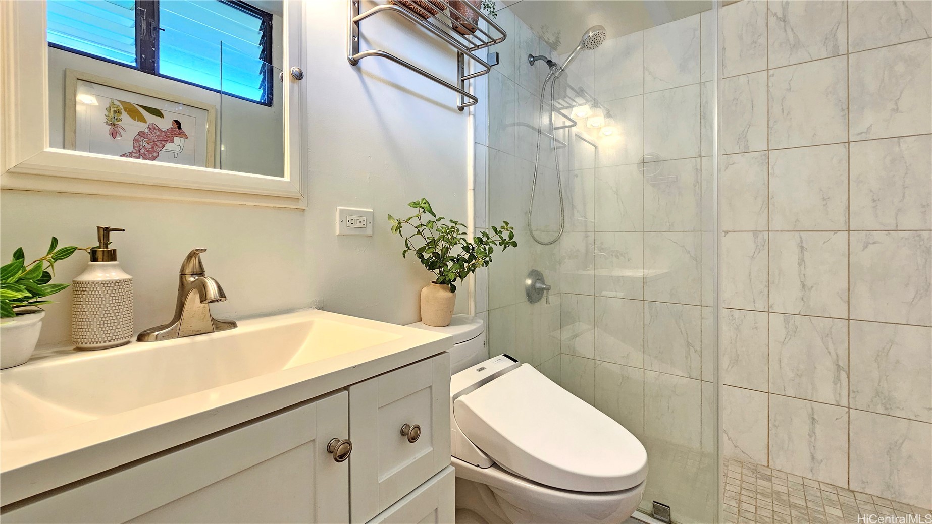 1054 Green Street 607 Property Photo 10