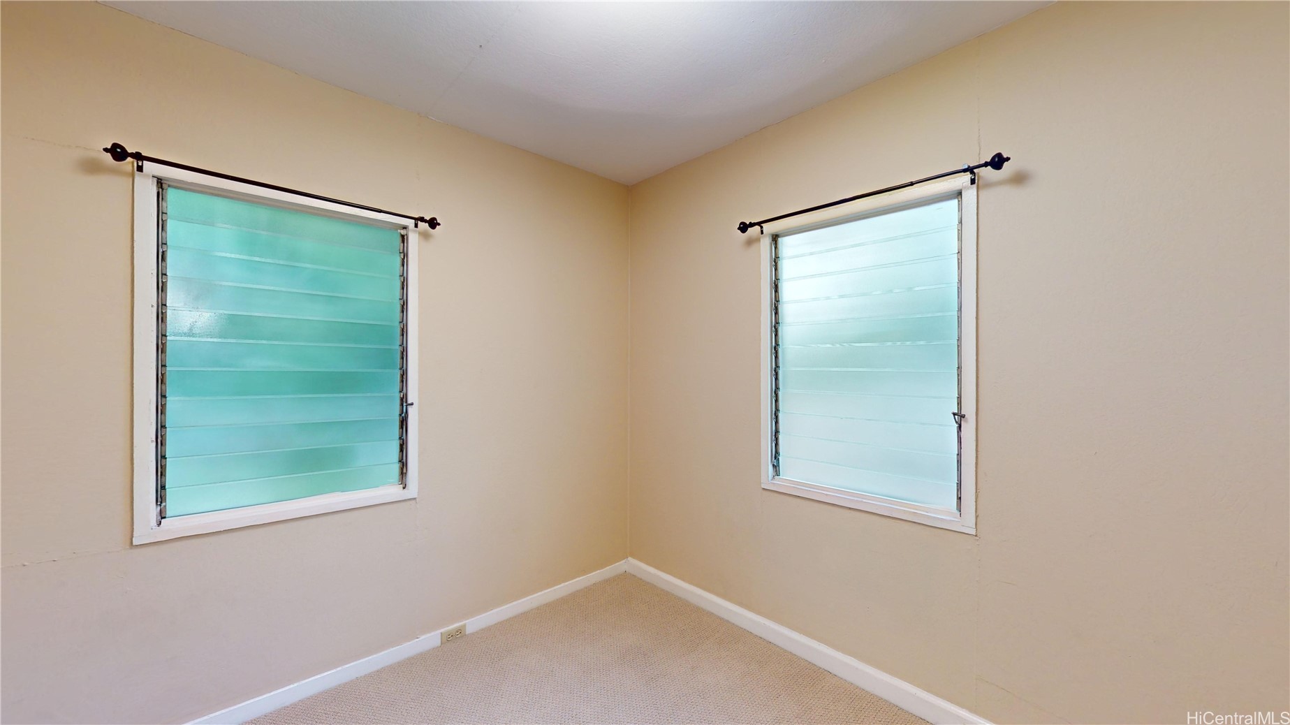 908 Kinau Street Property Photo 19