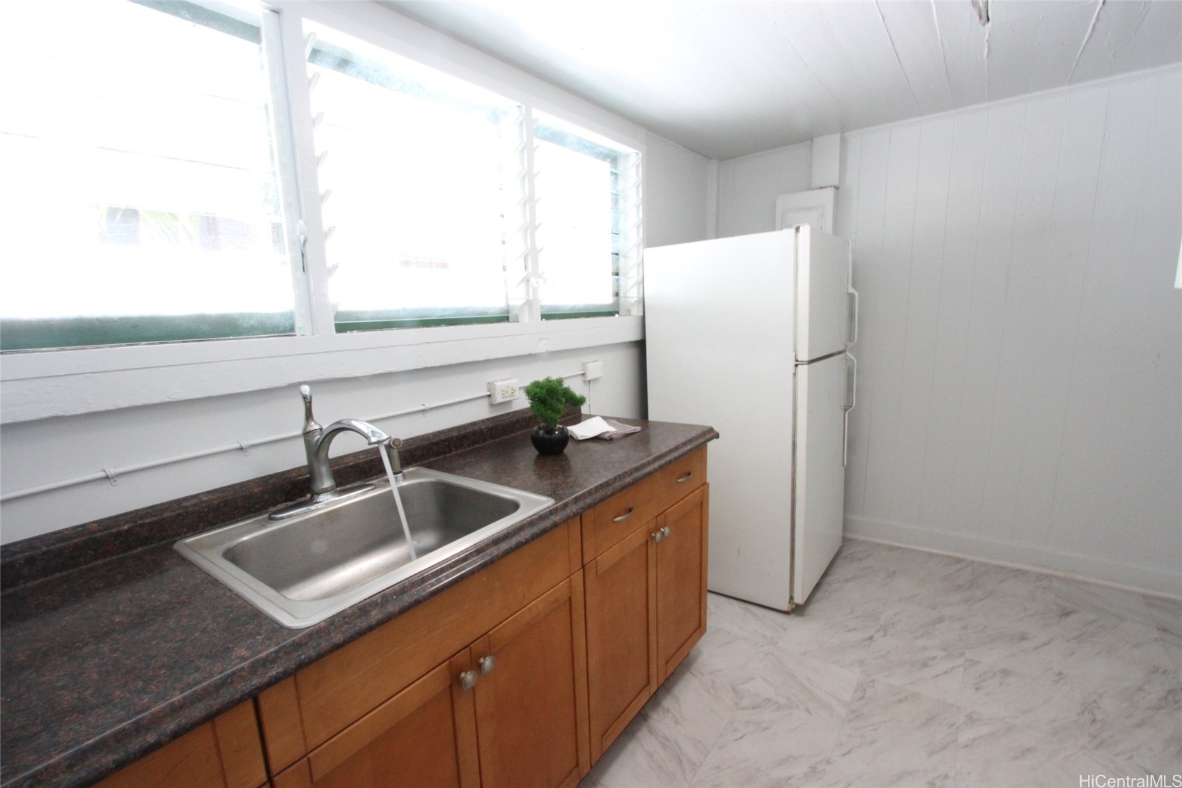 1030 16th Avenue Back Property Photo 10