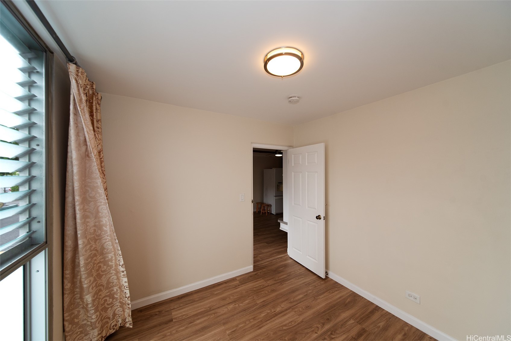 2440 Date Street 106 Property Photo 5