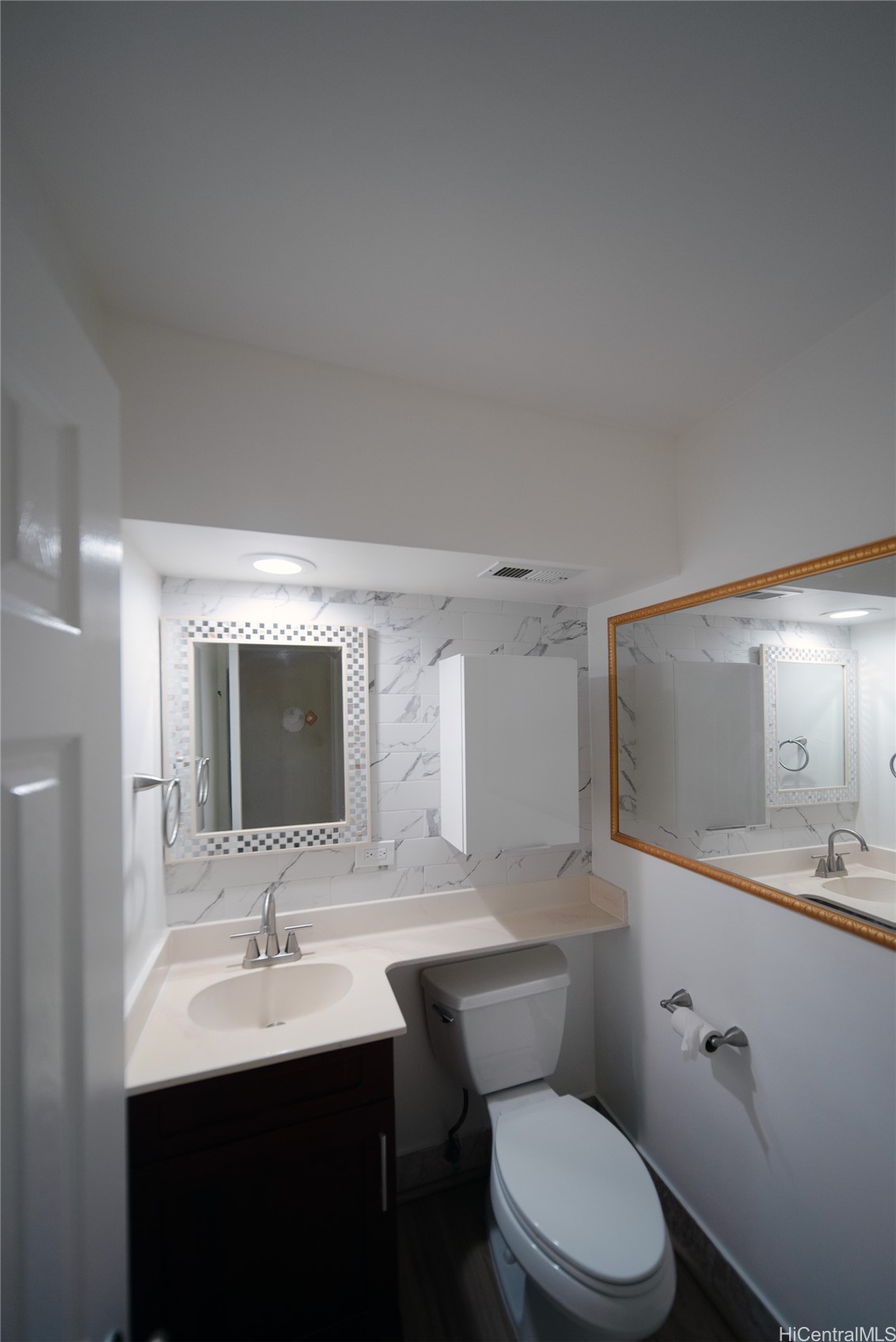 2440 Date Street 106 Property Photo 9