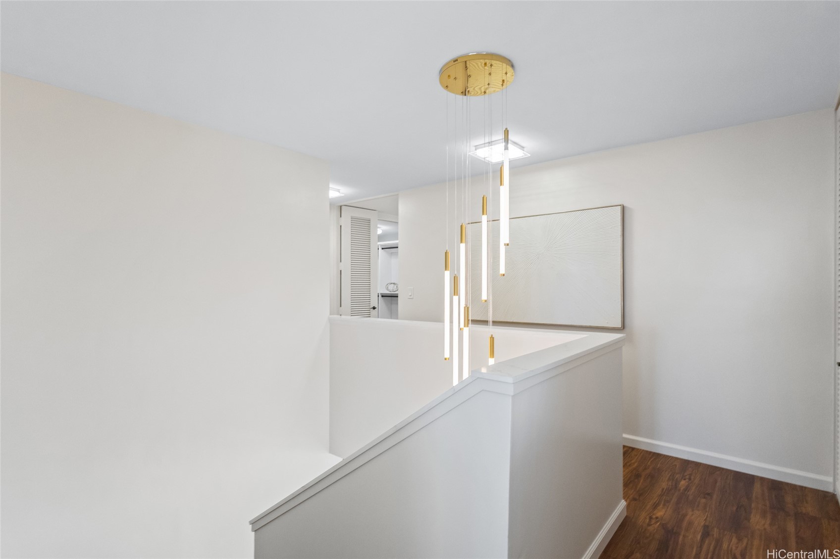 555 University Avenue 1 Property Photo 13