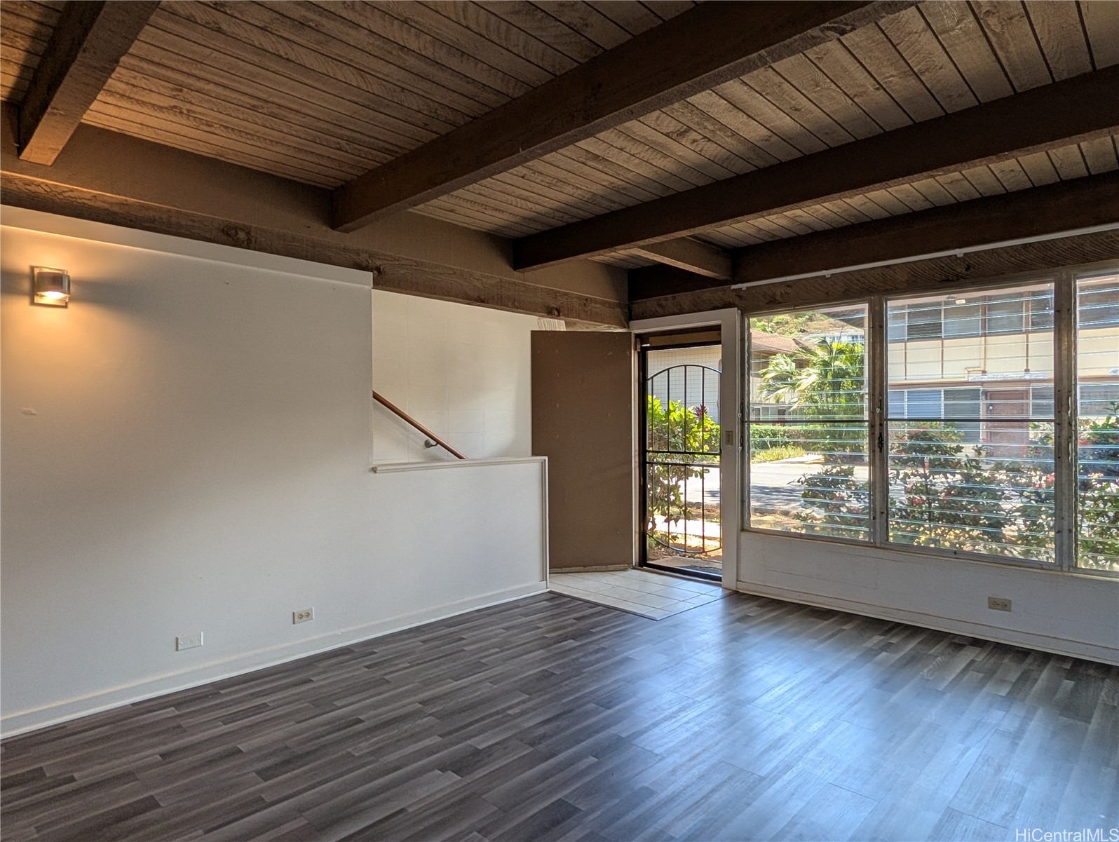 4904 Kilauea Avenue 2 Property Photo 4