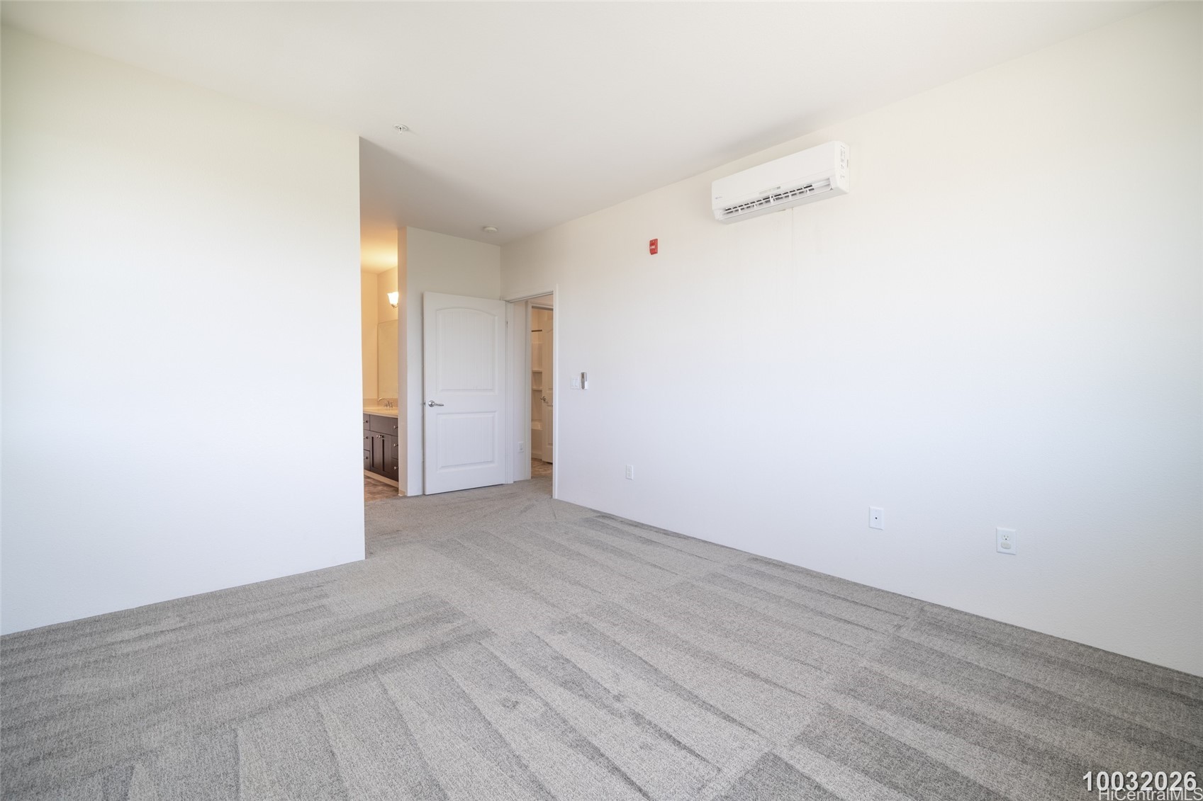 1020 Kakala Street 821 Property Photo 23