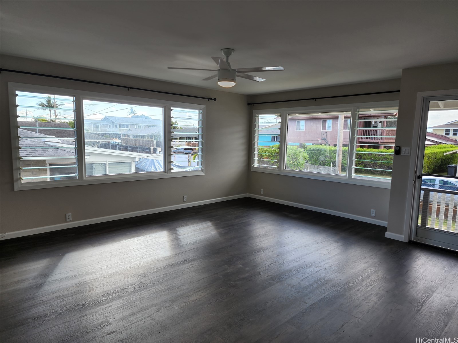 622 Hooulu Street Property Photo 4