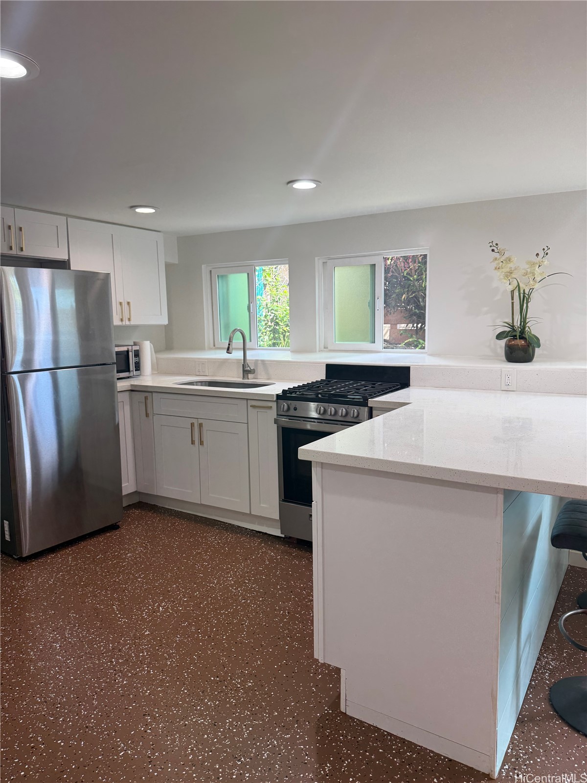 202618733 Property Photo 7