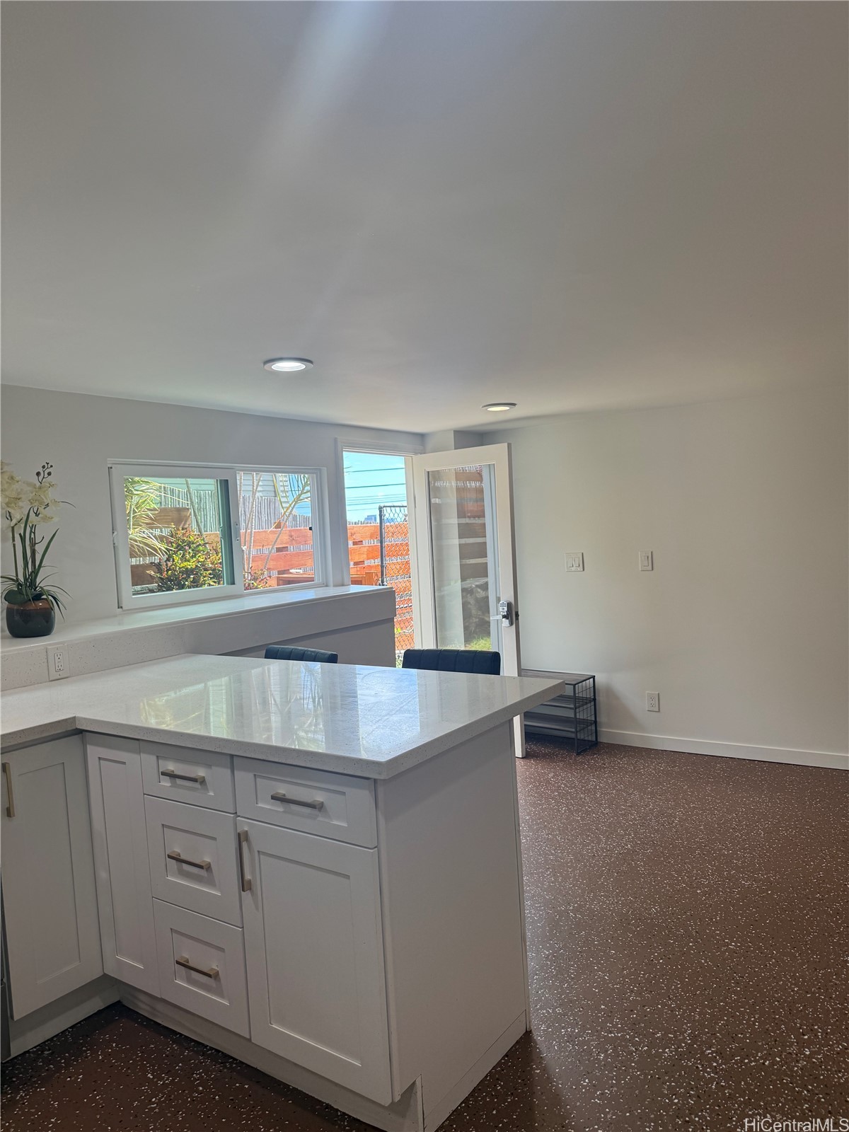 202618733 Property Photo 14