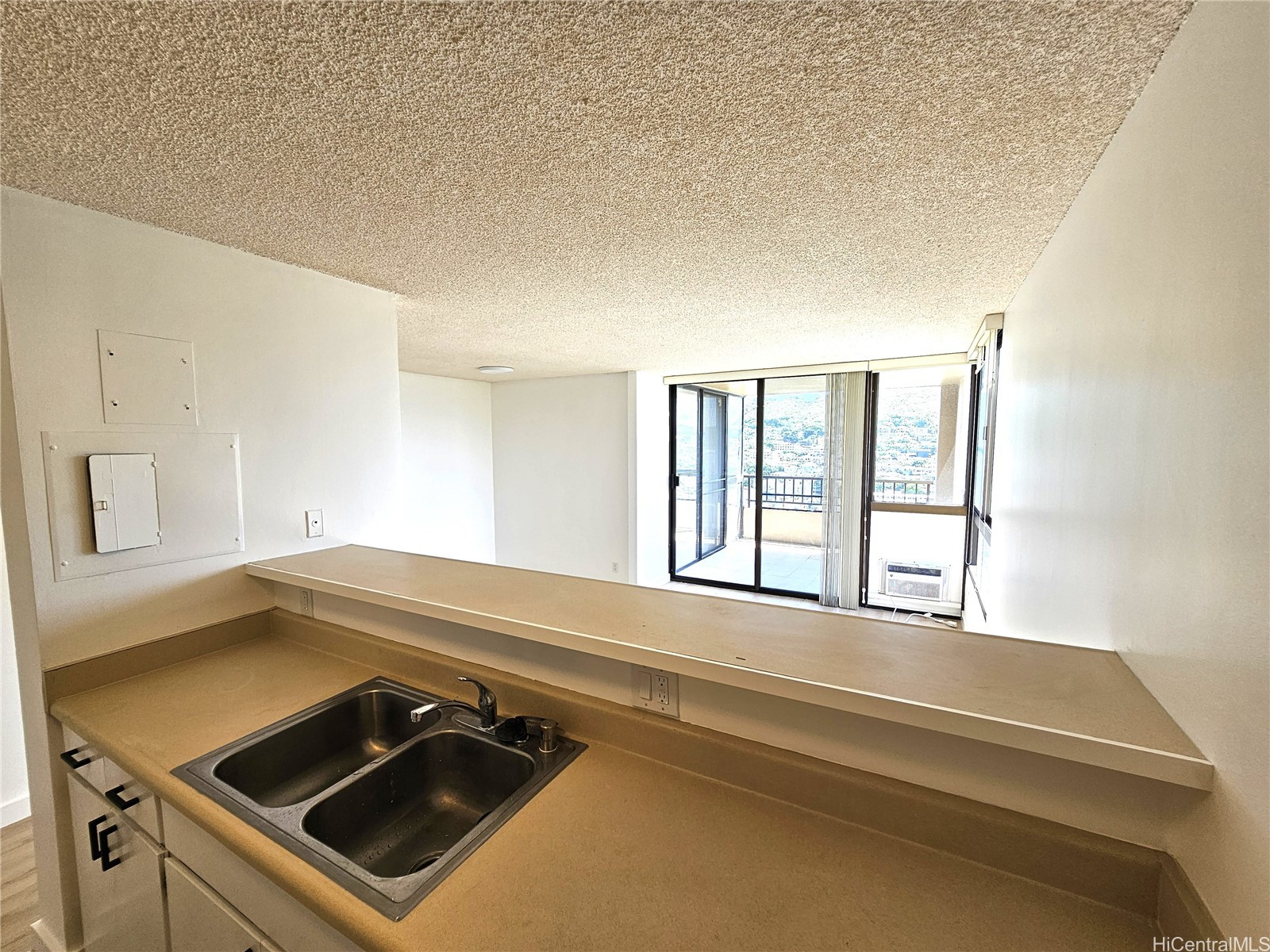 55 S Judd Street 1506 Property Photo 3