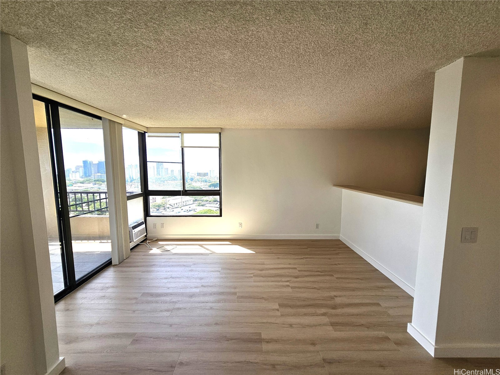 55 S Judd Street 1506 Property Photo 5