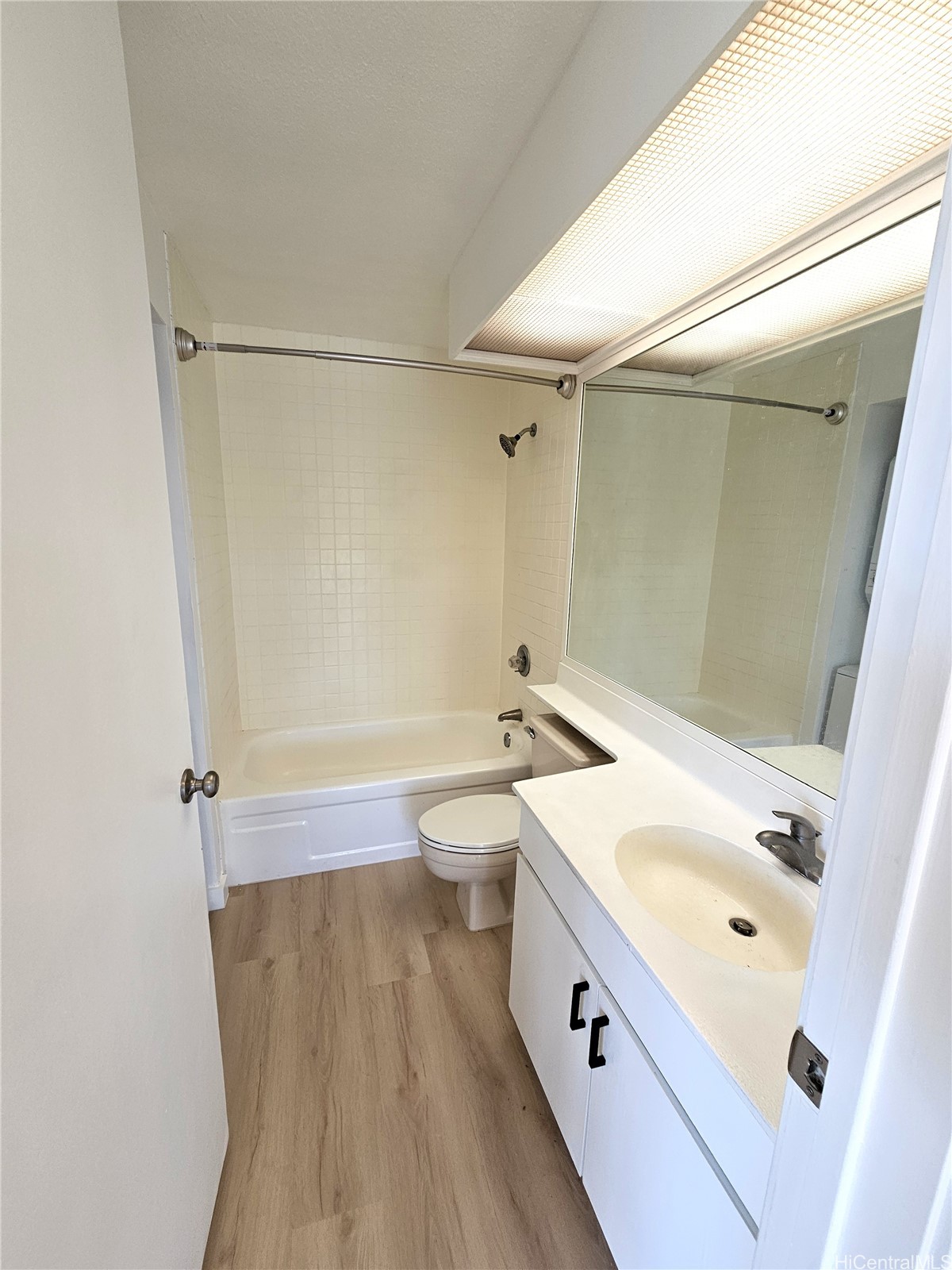 55 S Judd Street 1506 Property Photo 7