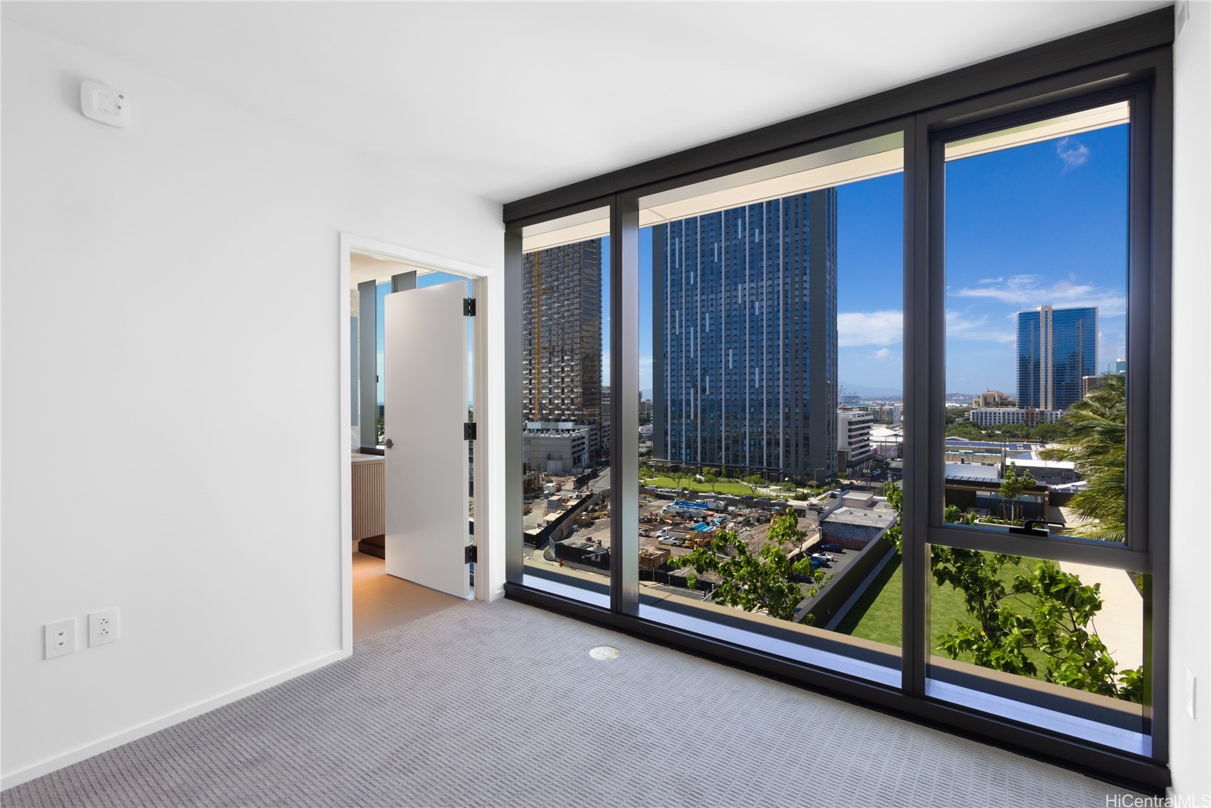 333 Ward Avenue 1003 Property Photo 7