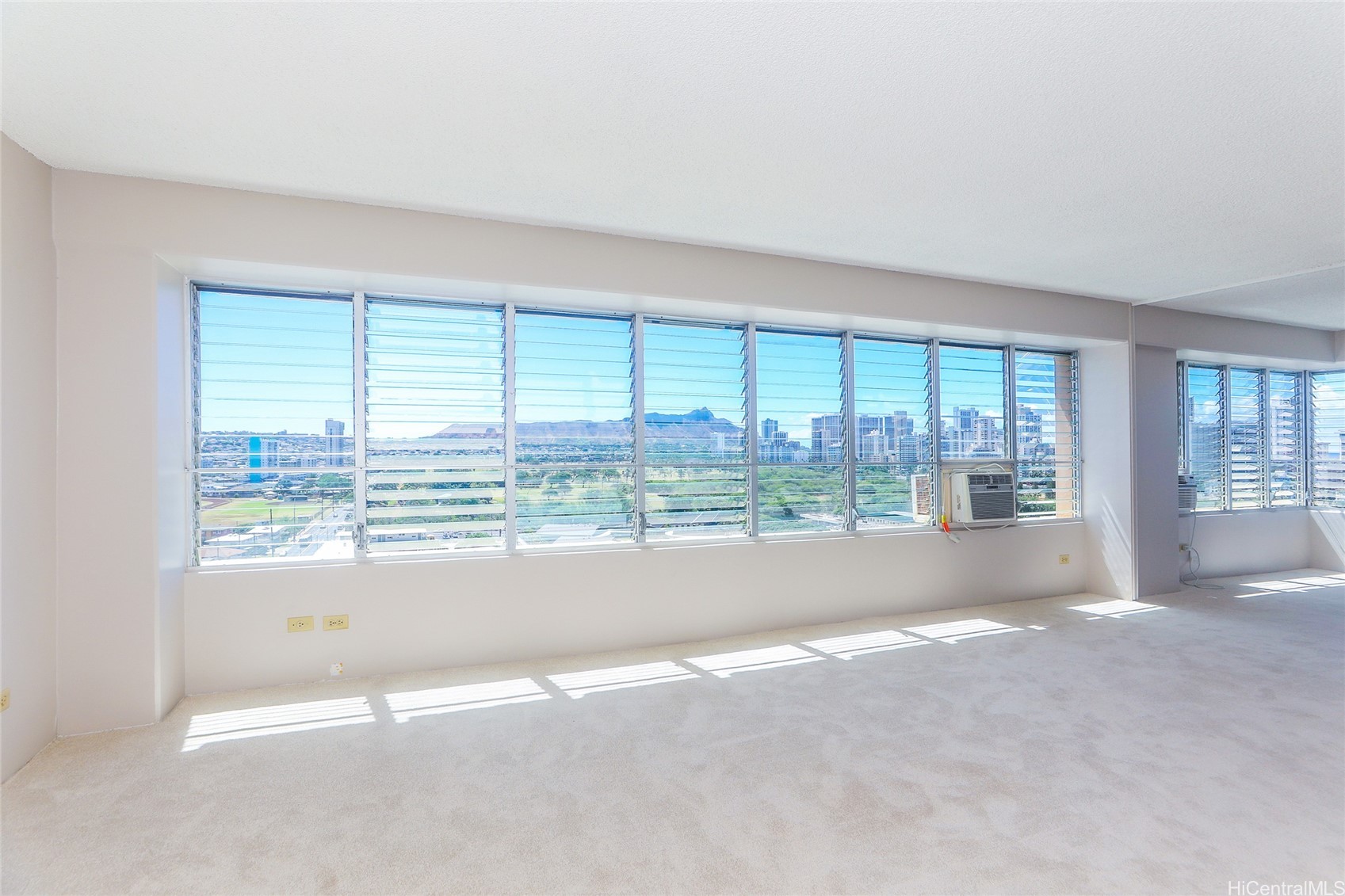 2525 Date Street 1501 Property Photo 3