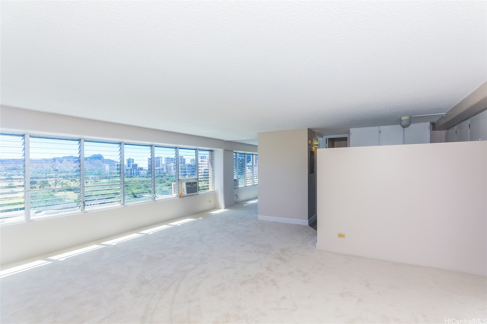 2525 Date Street 1501 Property Photo 4