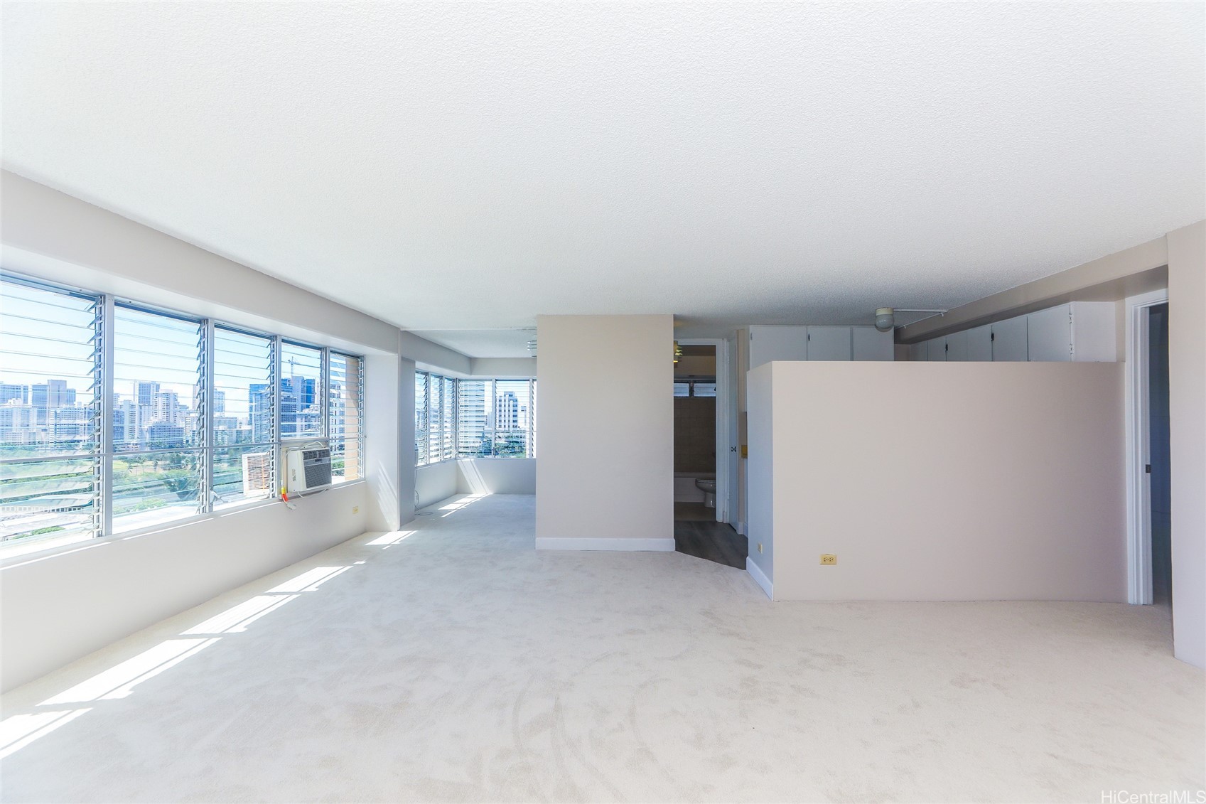 2525 Date Street 1501 Property Photo 5